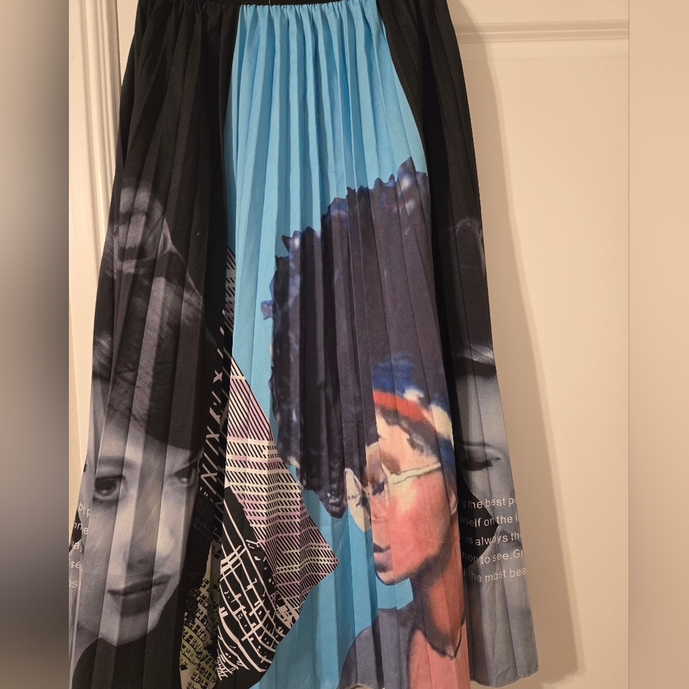 Ladies Print Skirt XL- WORN ONCE